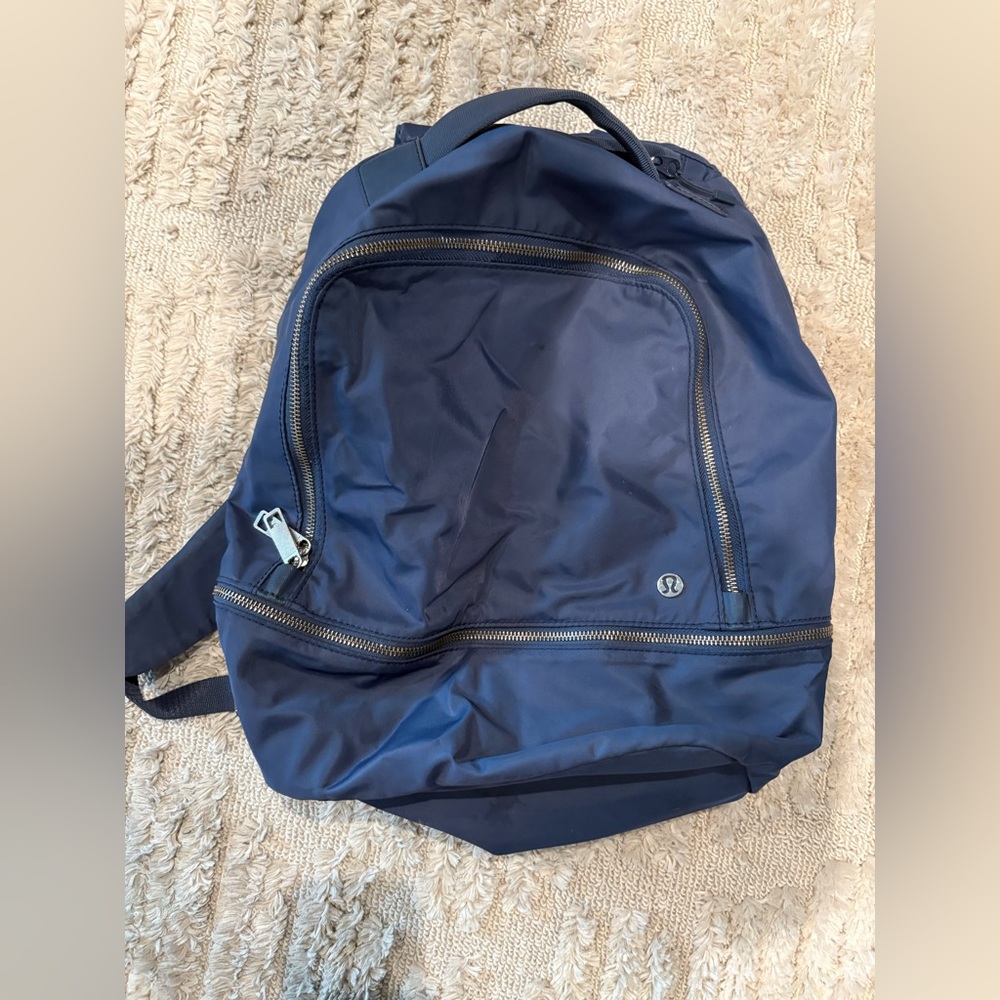 Lululemon back pack City Adventurer 20l